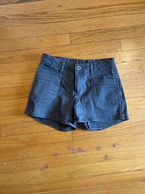 Kühl Kontour Shorts in Pavement size 4